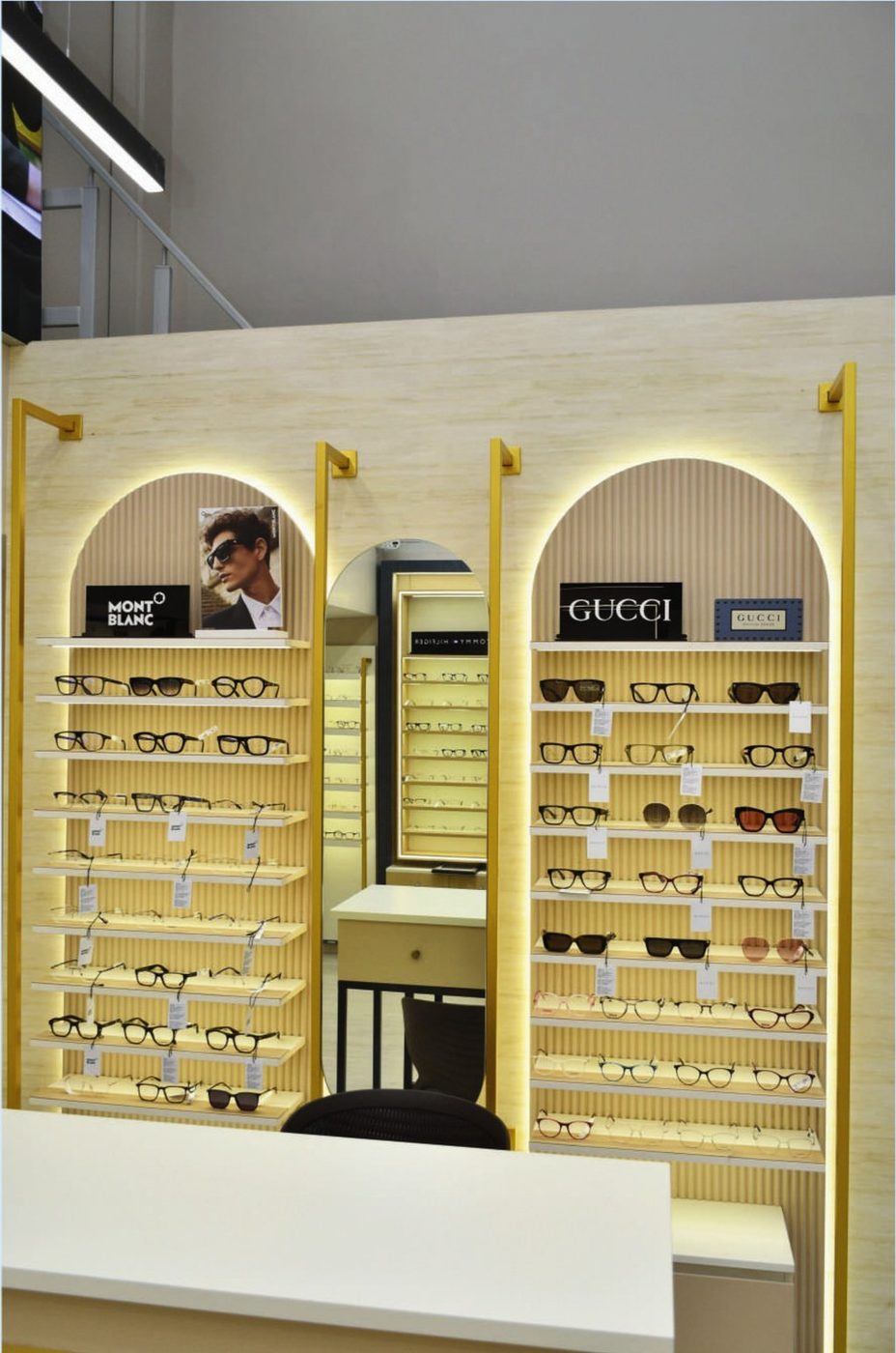 Luxury display